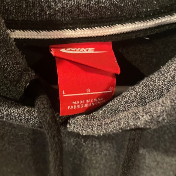 Like New Nike Terry Cloth Sweatshirt - Picture 3 of 4